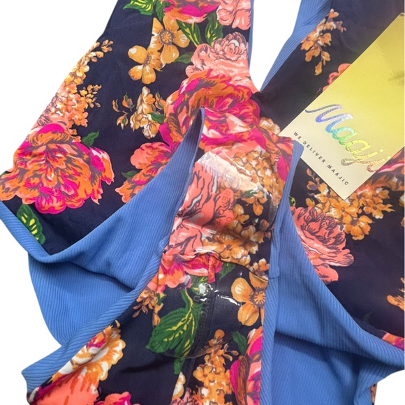 MAAJI Blue Ribbed Tiki Reversible floral Cheeky One Piece
Swimsuit NWT - Picture 4 of 8